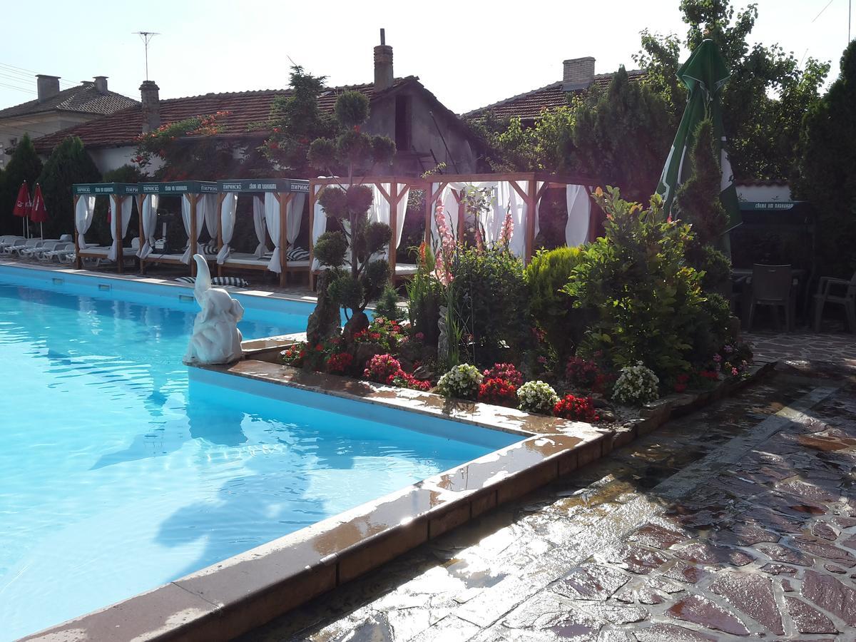 Family Hotel Zhelkovi - Olympia Kharmanli Exterior photo